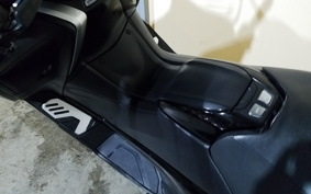 YAMAHA T-MAX 530 SX ABS 2017 SJ15J