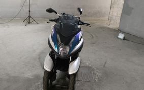 YAMAHA TRICITY 125 SE78