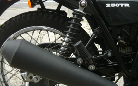 KAWASAKI 250TR BJ250F