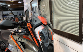 KTM 1290 SUPER ADVENTURE S 2022 V7940