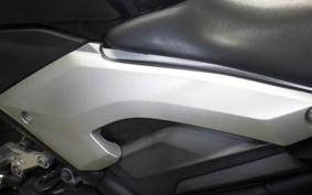 YAMAHA MT-25