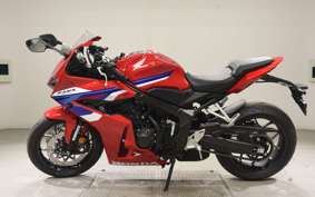 HONDA CB650R E-Clutch 2025 RH17