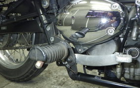 TRIUMPH BONNEVILLE T100 2006
