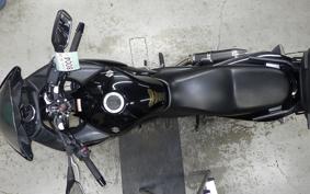 SUZUKI GSR250F 2015
