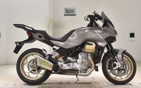 MOTO GUZZI V100 MANDELLO 2023