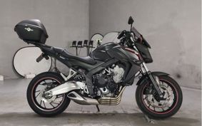 HONDA CB650F 2017 RC83