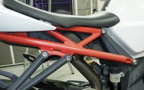 TRIUMPH DAYTONA 675 R 2013