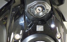 HONDA CB650R 2025 RH17