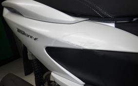 YAMAHA TRICITY 125 SE82J