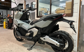 HONDA X-ADV 750 2025 RH21