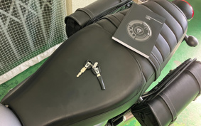 TRIUMPH STREET TWIN LTD 2022 DAD74G