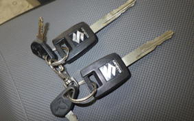 SUZUKI Vｽﾄﾛｰﾑ1000A 2015 VU51A