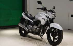 SUZUKI GSR250