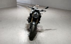 HONDA CB650R E-Clutch 2025 RH17