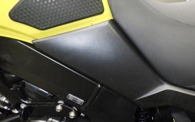 SUZUKI Vｽﾄﾛｰﾑ650XTA 2018 C733A