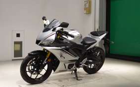 YAMAHA YZF-R25 2017 RG43J