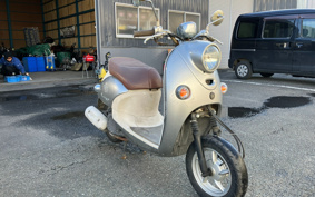 YAMAHA  VINO  DELUXE 