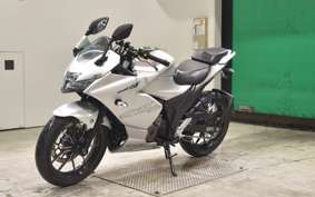 SUZUKI GIXXER 250 SF