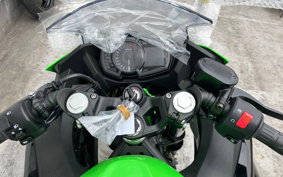 KAWASAKI NINJA 400 EX400L