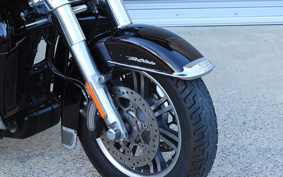 HARLEY FLHTCUTG TRIKE MAL