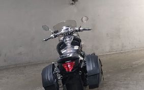 SUZUKI BOULEVARD M109R 2010 CA121