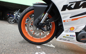 KTM 390 RC 2016 JYJ40