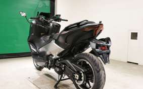 YAMAHA T-MAX 560 T 2026 SJ21J
