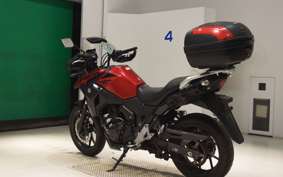 SUZUKI Vｽﾄﾛｰﾑ250