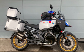 BMW R1300GS Adventure Touring 2025 0M31
