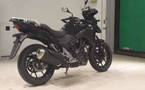 SUZUKI Vｽﾄﾛｰﾑ250A