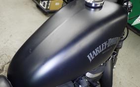 HARLEY XL883N 2015