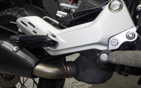 HUSQVARNA SVARTPILEN 401 2021