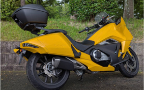 HONDA NM4 VULTUS -02 2019 RC82