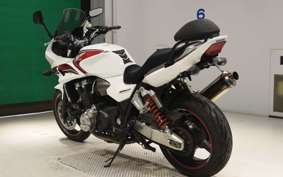 HONDA CB1300SB SUPER BOLDOR A 2010 SC54