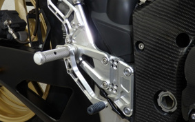 YAMAHA YZF-R1 2013 RN24J