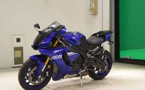 YAMAHA YZF-R1 2018