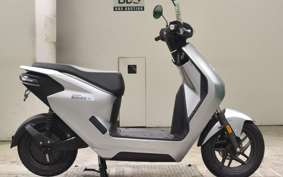 HONDA EM1 e: EF16