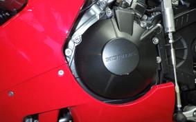 HONDA CBR1000RR R 2023 SC82