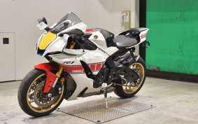 YAMAHA YZF-R1 2022 RN65J