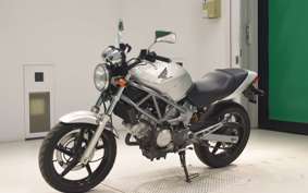 HONDA VTR 250 MC33