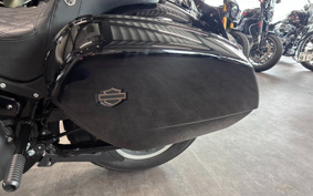 HARLEY FXLRST 2024 YXZ