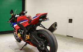 HONDA CBR1000RR RSP 2024 SC82