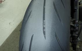 YAMAHA YZF-R6 2019