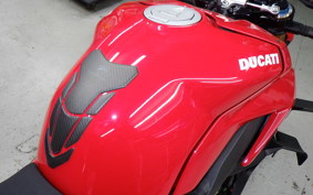 DUCATI STREETFIGHTER V4 S 2022