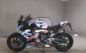 BMW M1000R 0E81