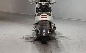 YAMAHA MAJESTY 125 SE27