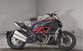 DUCATI DIAVEL CARBON 2011 G100AB