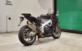 APRILIA RSV4 1100ファクト 2019