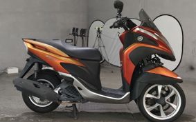 YAMAHA TRICITY 125 SE82J