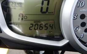 TRIUMPH STREET TRIPLE 2011 TMD406